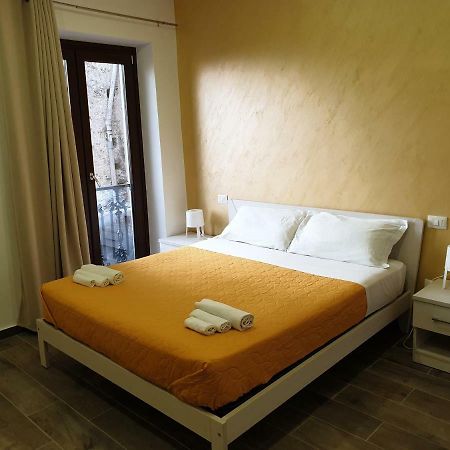 Gio Rooms Scalea Eksteriør billede