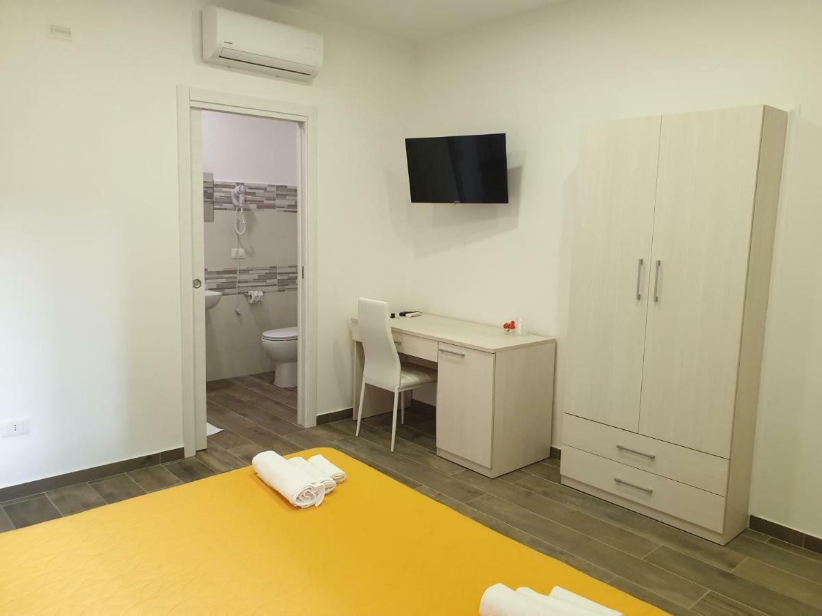 Gio Rooms Scalea Eksteriør billede