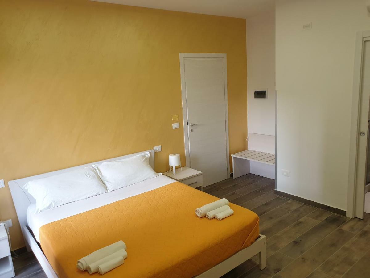 Gio Rooms Scalea Eksteriør billede