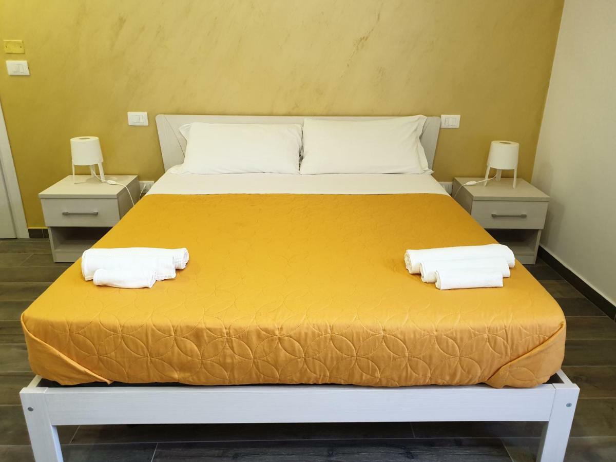 Gio Rooms Scalea Eksteriør billede